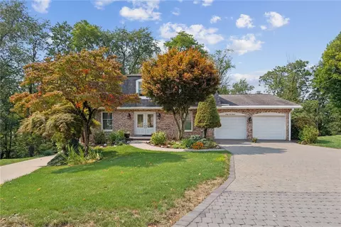 2516 Kentucky Ct, New Kensington, PA 15068