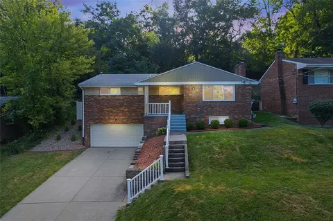 117 Susan Dr, Pittsburgh, PA 15220