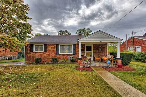 111 Mcmasters Dr, Monroeville, PA 15146