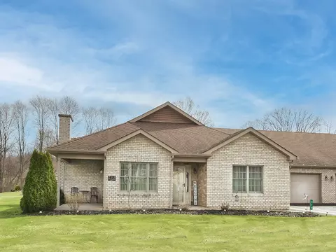 218 Stoneybrook Dr, Cabot, PA 16023
