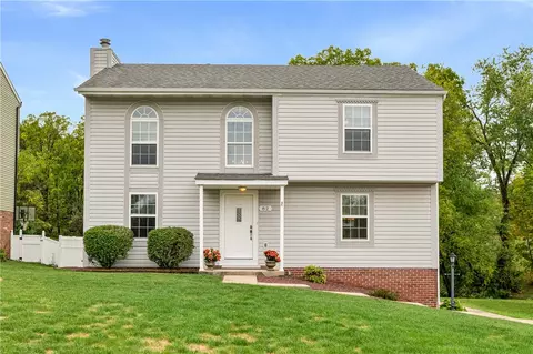 82 Forest Glen Dr, Imperial, PA 15126