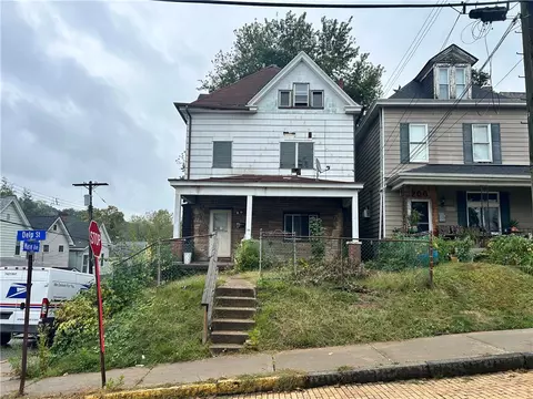 208 Delp St, Pittsburgh, PA 15202