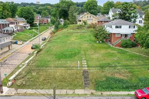 930 State Ave, Coraopolis, PA 15108