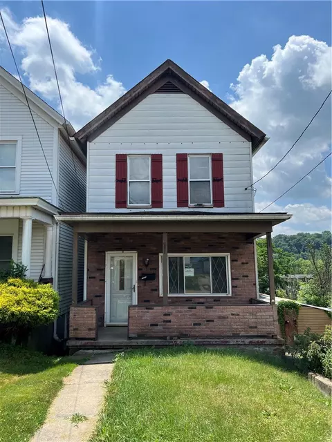 1008 12 Gaskill Ave, Jeannette, PA 15644