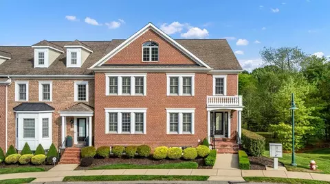 307 Georgetowne Ct, Wexford, PA 15090