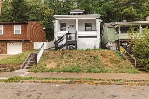 1220 Beaver Rd, Ambridge, PA 15003