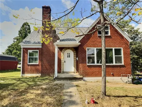15 Braddock Road Ave, Mount Pleasant, PA 15666
