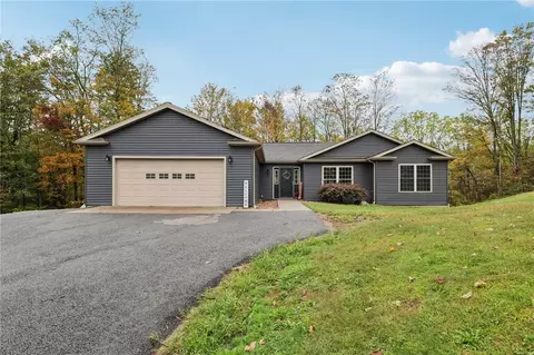 3660 State Route 208, New Wilmington, PA 16142