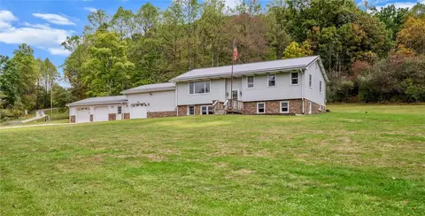 208 Republican Ln, Indiana, PA 15701