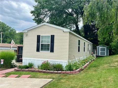 145 Laurie Ln, Washington, PA 15301