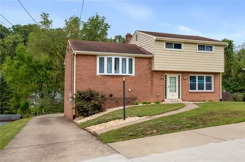 125 Leroy St, Pittsburgh, PA 15239