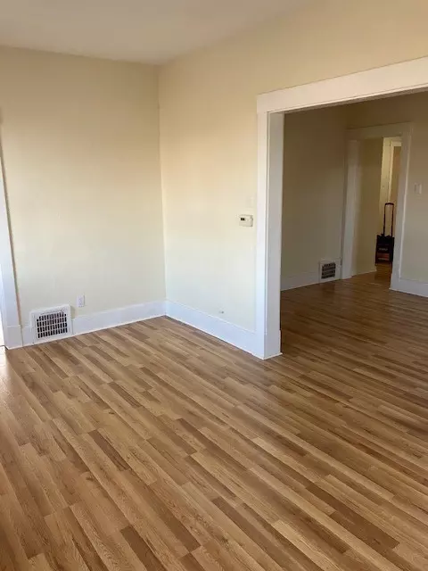 800 Wallace Ave, Vandergrift, PA 15690 photo 3