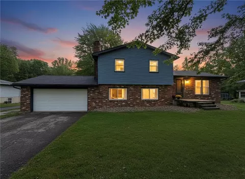 3178 Madeline St, Sharpsville, PA 16150