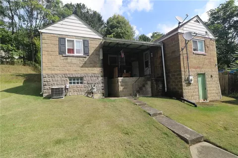 407 Lower Spring Ln, Richeyville, PA 15358