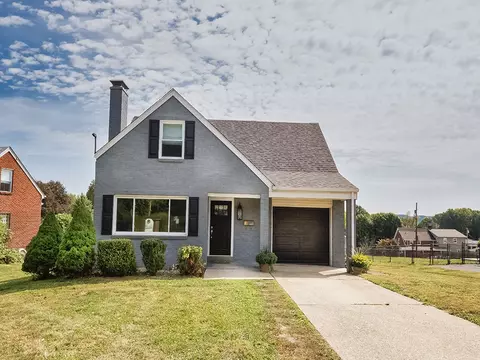 305 Prospect Cir, New Kensington, PA 15068