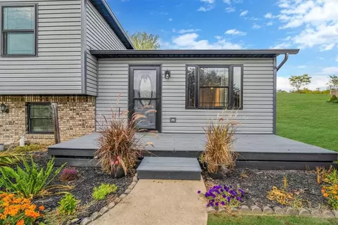 384 Kenneth Dr, Belle Vernon, PA 15012