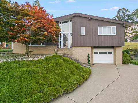 660 Woodland Rd, Canonsburg, PA 15317