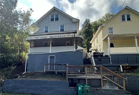 685-691 Grant Ave, Carnegie, PA 15106
