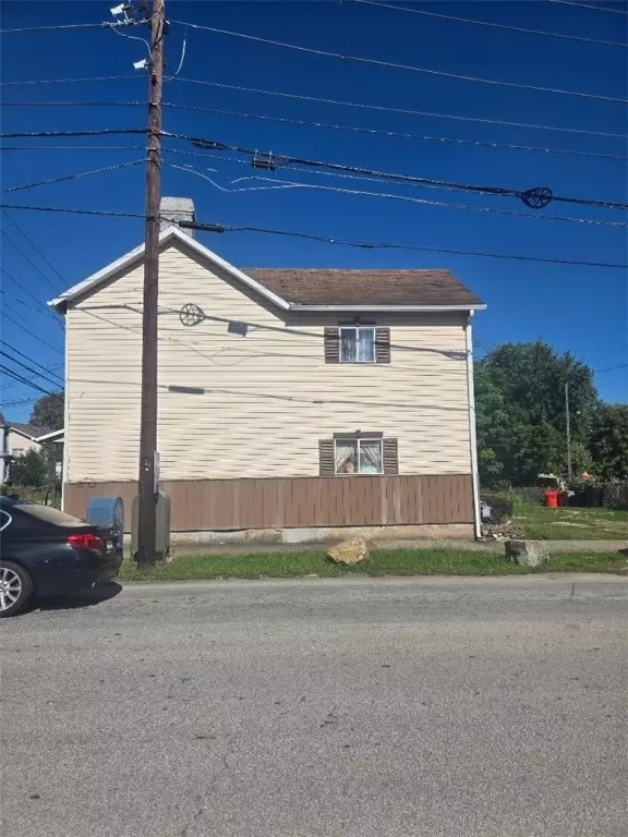  83 S Mount Vernon Ave, Uniontown, PA 15401 photo 4