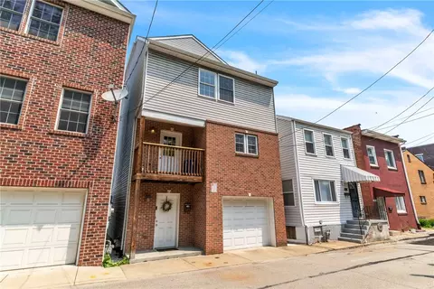 1109 Maryann St, Pittsburgh, PA 15203