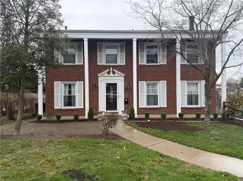 213 New Hampshire Dr, New Kensington, PA 15068