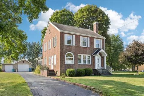 9 W Fairview Ave, Bessemer, PA 16112