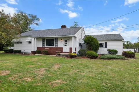 817 S Main St, Bessemer, PA 16112