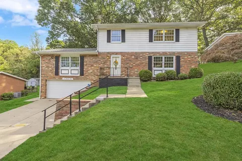 109 Truman Dr, Monaca, PA 15061