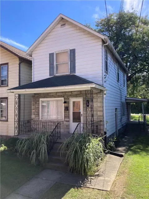 16 Maitland St, New Castle, PA 16101