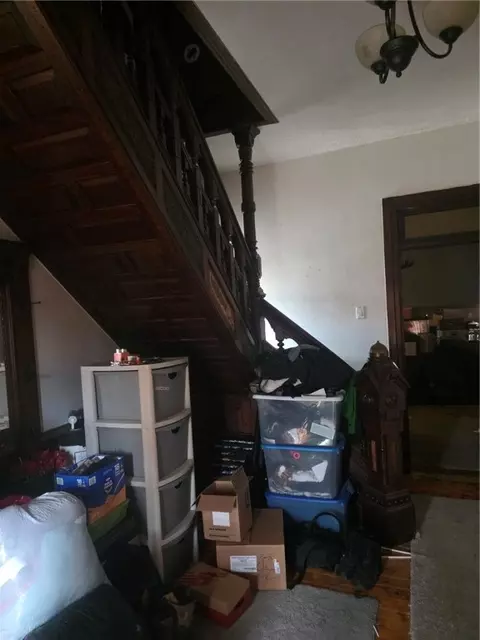 Entry Way - 303 S 3rd St, Apollo, PA 15613 photo 2 of 8