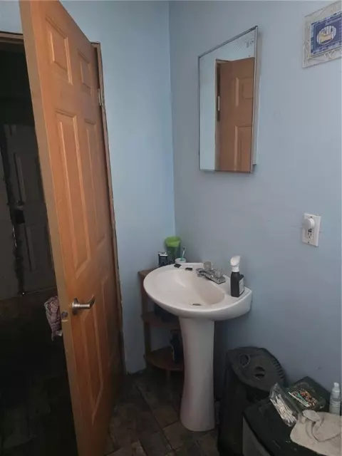 Bath - 303 S 3rd St, Apollo, PA 15613 photo 2 of 3