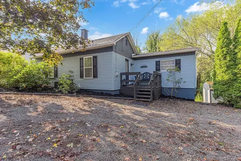 1009 37th Street Ext, Beaver Falls, PA 15010