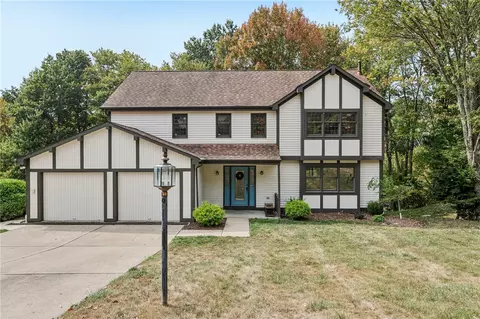 2561 Barnwood Dr, Wexford, PA 15090