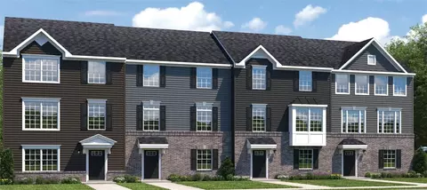 110 Black Oak Ln, Washington, PA 15301
