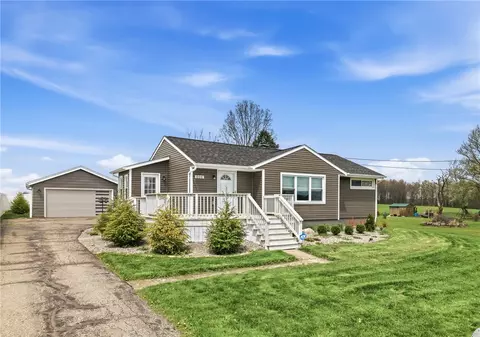 3887 Saranac Dr, Sharpsville, PA 16150