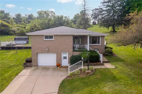 4552 Battle Ridge Rd, Oakdale, PA 15071