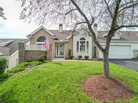 306 Georgetown Ln, Export, PA 15632