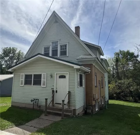 565 Indiana Rd, Creekside, PA 15732