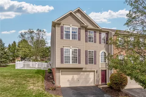 2002 Overlook Ct, Canonsburg, PA 15317