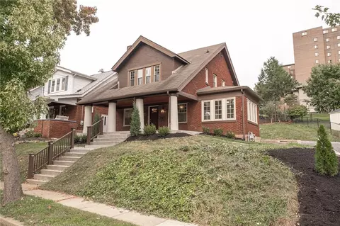 453 S Meadowcroft, Pittsburgh, PA 15228
