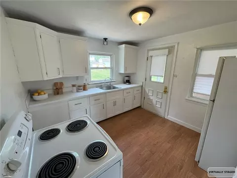 Kitchen - 488 Meadow Rd, Irwin, PA 15642 photo 1 of 1