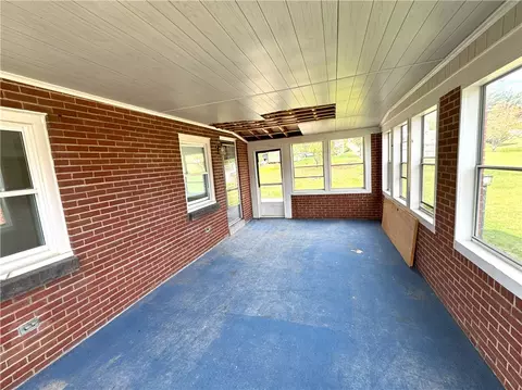 Exterior - 488 Meadow Rd, Irwin, PA 15642 photo 3 of 4