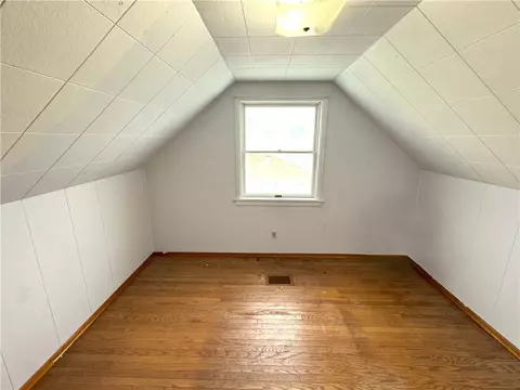 Bedroom - 488 Meadow Rd, Irwin, PA 15642 photo 4 of 7