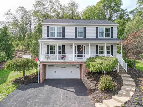 7011 Weeping Willow Dr, Coraopolis, PA 15108