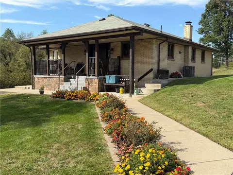 138 Bellbridge Rd, Elizabeth, PA 15037