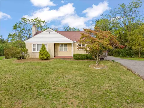 4184 Battle Ridge Rd, Mcdonald, PA 15057