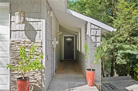 132 Berwyn Rd, Pittsburgh, PA 15237