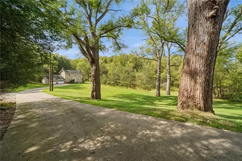 41 Columbia Rd, Monongahela, PA 15063