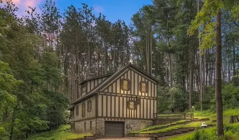 641 Darlington Rd, Ligonier, PA 15658