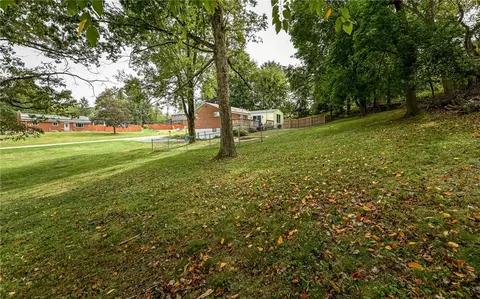 Exterior - 2524 Royal View Dr, Allison Park, PA 15101 photo 13 of 14